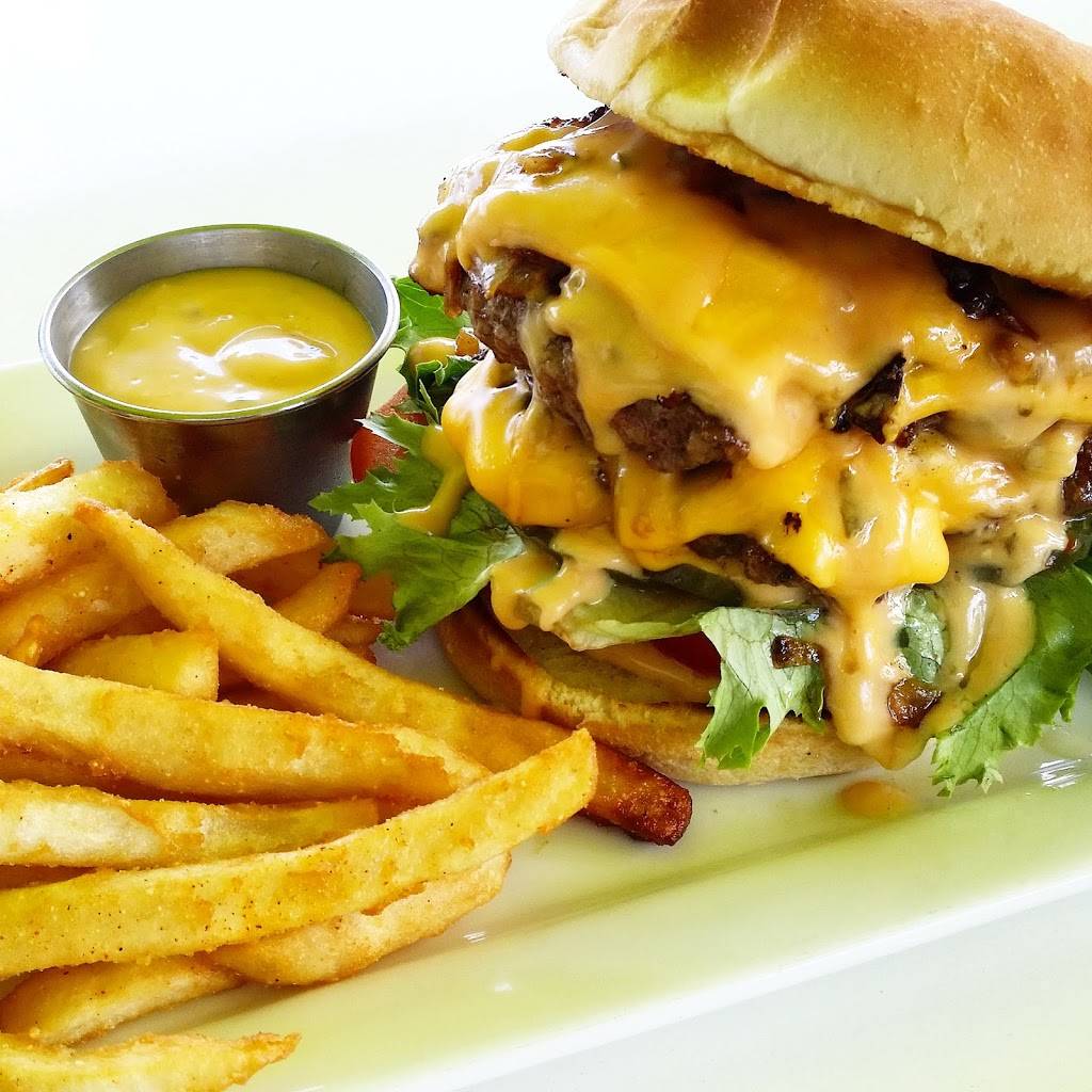 Z Bar & Grill | restaurant | 127 Vickie Lynn Ln, St Robert, MO 65584, USA | 5733367829 OR +1 573-336-7829