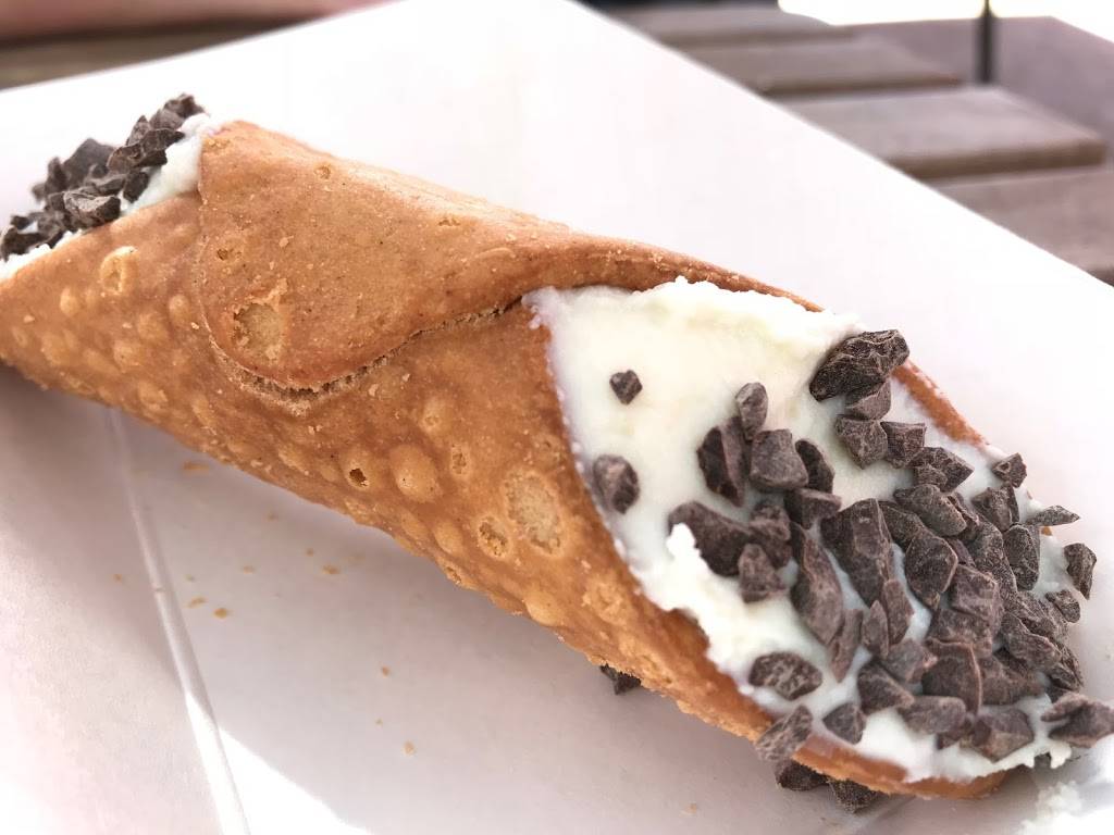 Dolce Bacio Gelato & Desserts | bakery | 2207 E Cesar Chavez St, Austin, TX 78702, USA | 5129454542 OR +1 512-945-4542