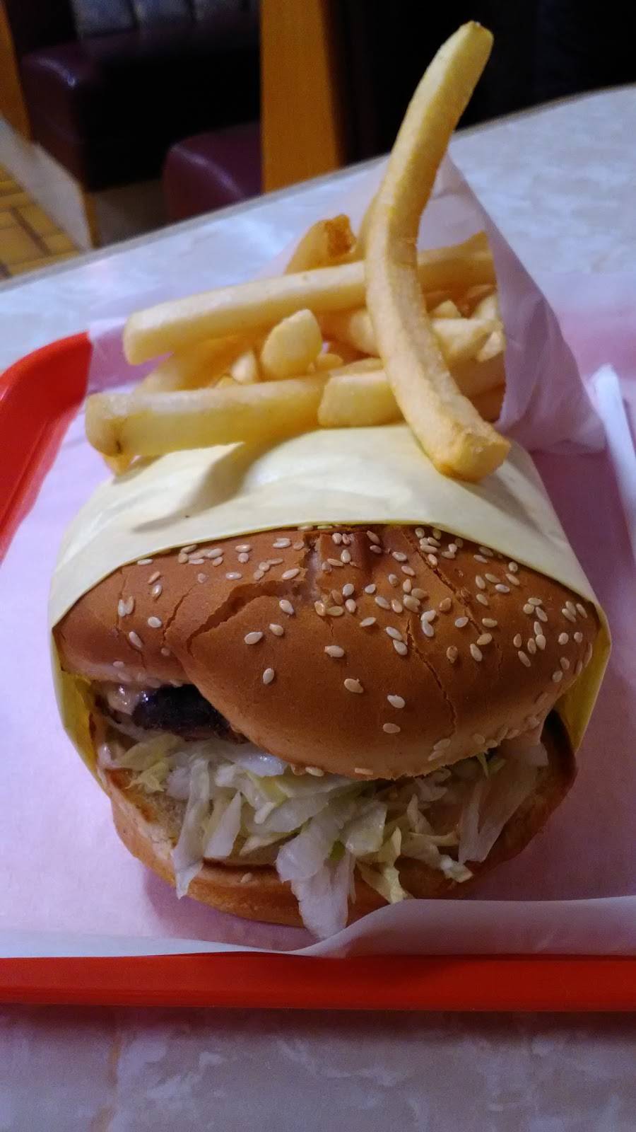 Golden Burger | restaurant | 2301 E 4th St, Long Beach, CA 90814, USA | 5624342625 OR +1 562-434-2625