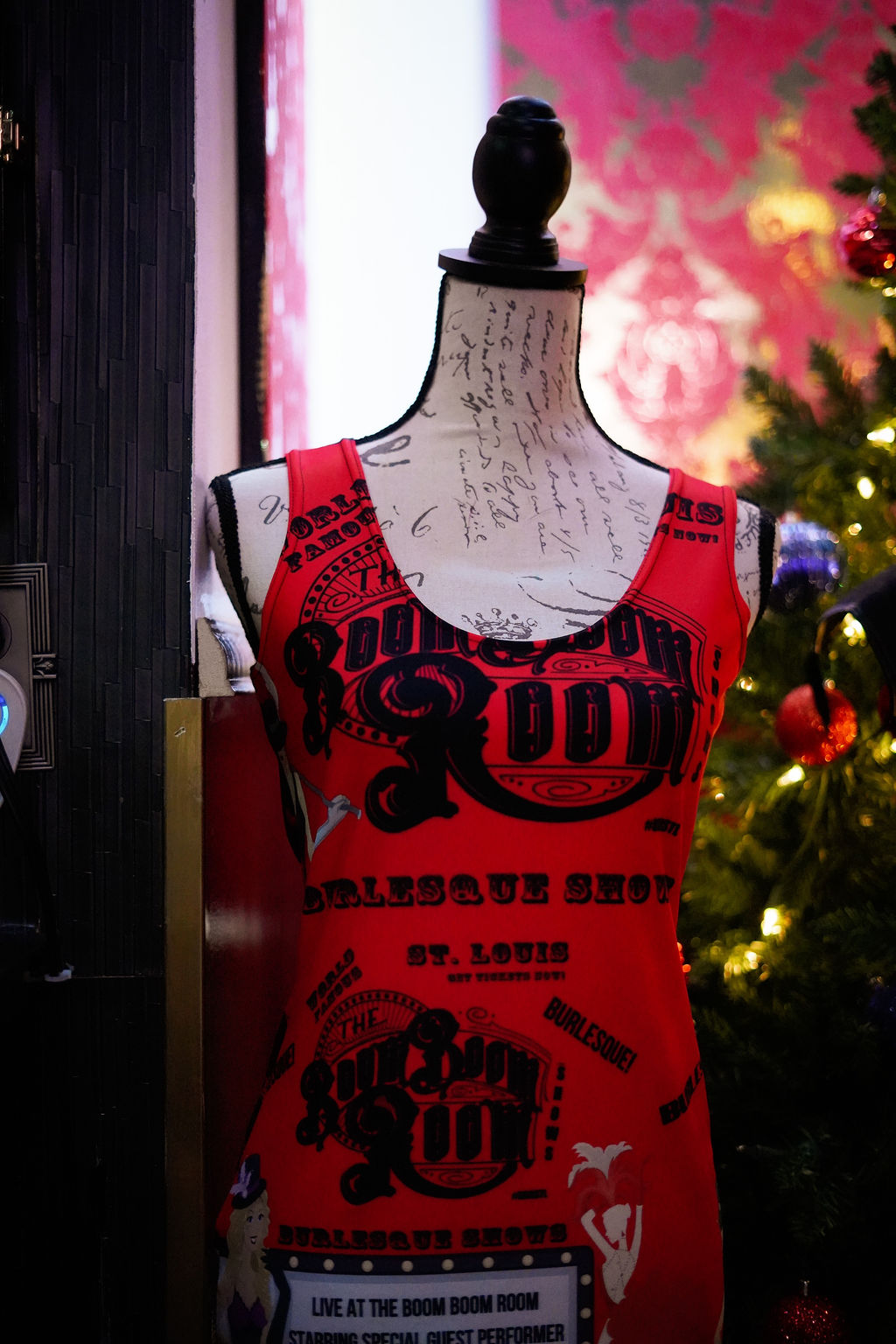 The Bombshell | restaurant | 1229 Washington Ave Suite 102, St. Louis, MO 63103, USA | 3144367000 OR +1 314-436-7000