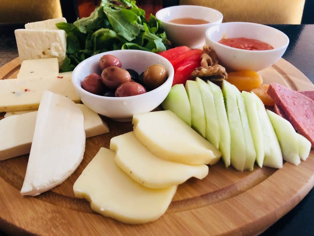 Tava | restaurant | 318 5th Ave, Brooklyn, NY 11215, USA | 7184995600 OR +1 718-499-5600