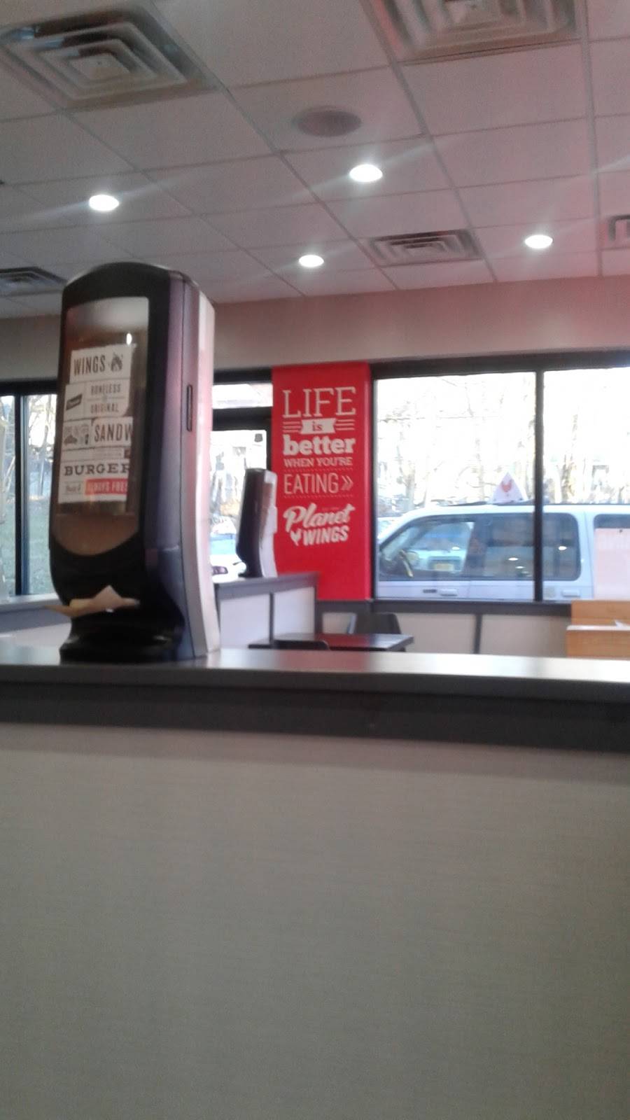 Planet Wings | restaurant | 171 W Main St, Middletown, NY 10940, USA | 8453460060 OR +1 845-346-0060