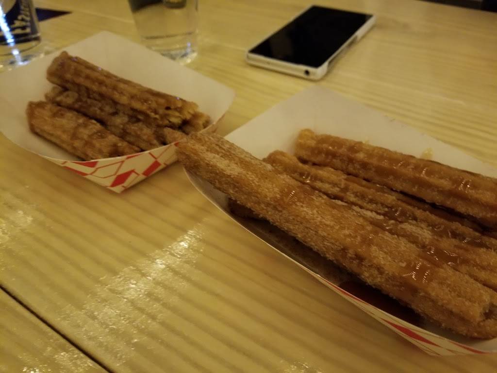 The Ginger Armadillo | restaurant | 950-920 Springdale Rd, Austin, TX 78702, USA | 5128152869 OR +1 512-815-2869