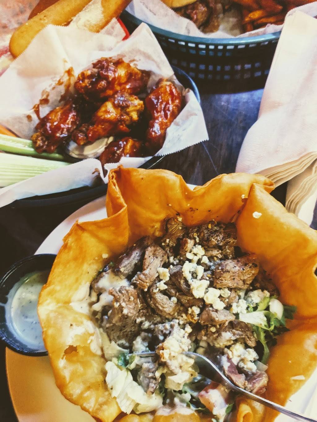 Kats Bar & Grille | restaurant | 2037 N Mt Juliet Rd #130, Mt. Juliet, TN 37122, USA | 6157585287 OR +1 615-758-5287