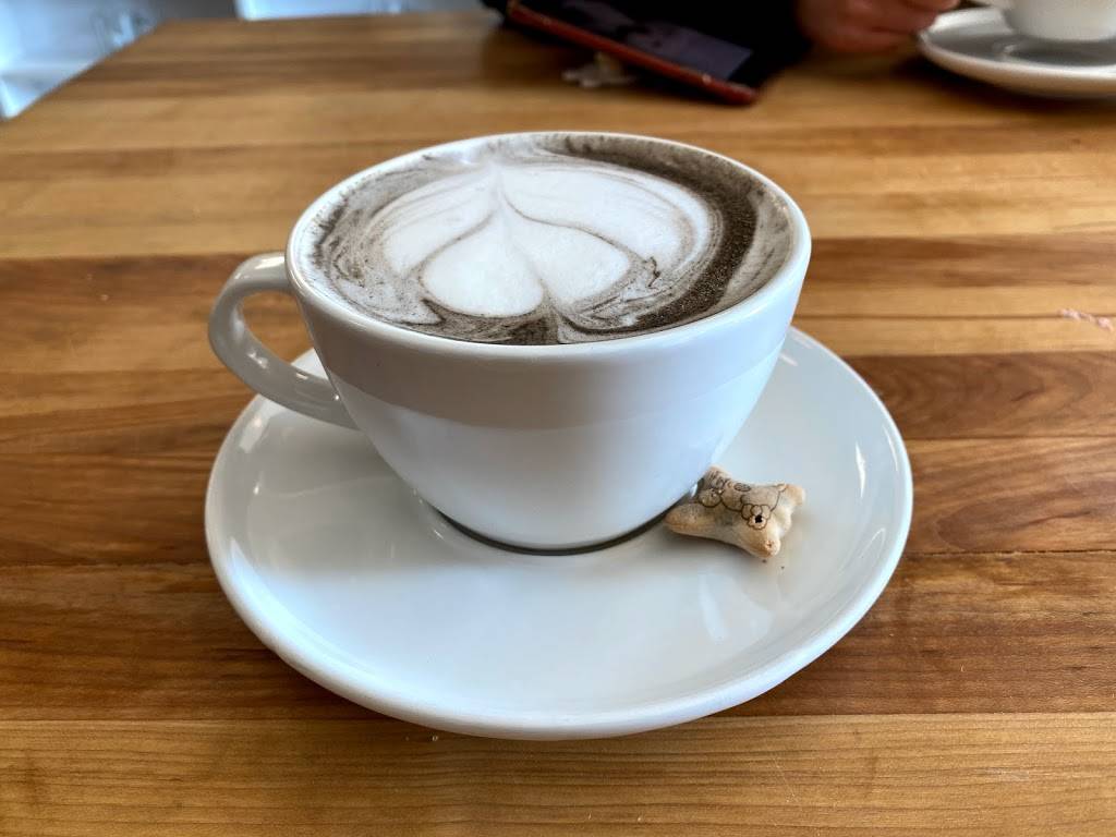 White Wolf Japanese Patisserie | bakery | 31 E 14 Mile Rd, Clawson, MI 48017, USA | 2482683349 OR +1 248-268-3349