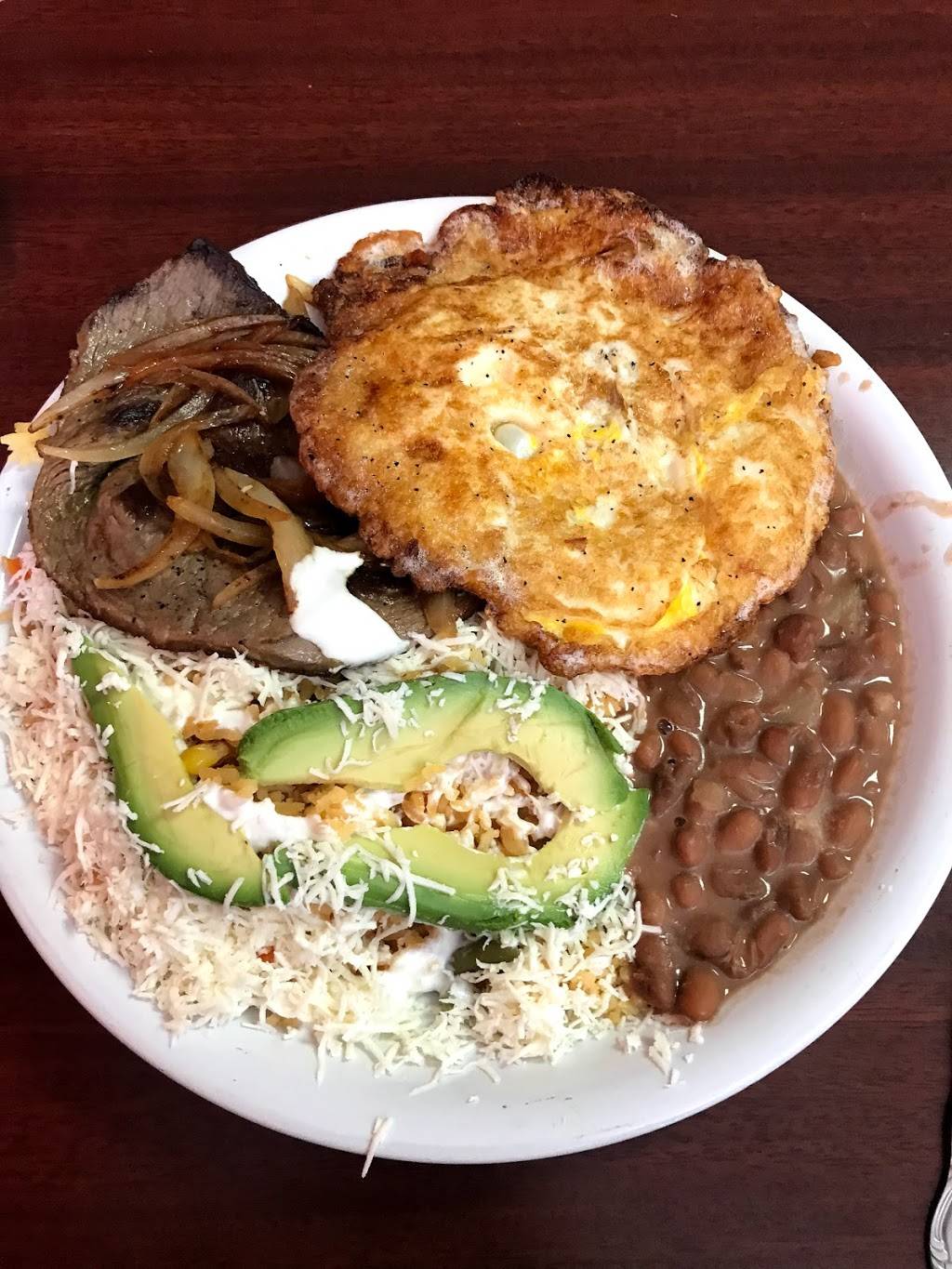 Tio Aurelianos Restaurant | restaurant | 2934, 12 Myrtle Ave, Passaic, NJ 07055, USA | 9738943869 OR +1 973-894-3869