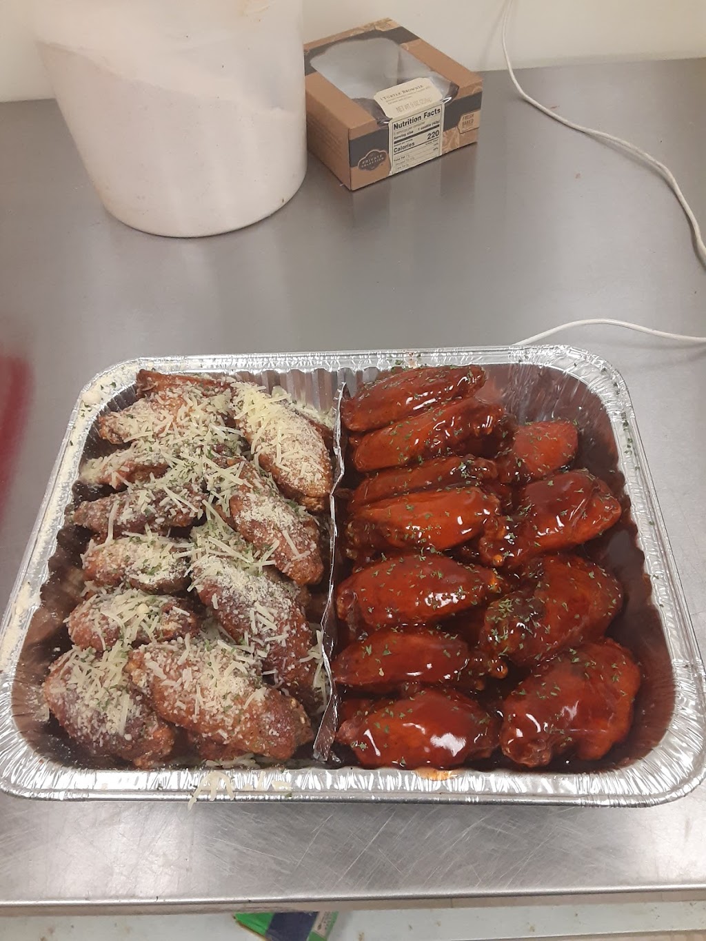 Valley Wings | restaurant | 1495 N Hayden Road, Ste# D-10, Scottsdale, AZ 85257, USA | 4806879006 OR +1 480-687-9006