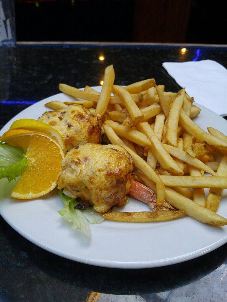 Loafers Sports Bar and Grill #2 | restaurant | 1401 Bloomfield Ave, Halethorpe, MD 21227, USA | 4105252225 OR +1 410-525-2225