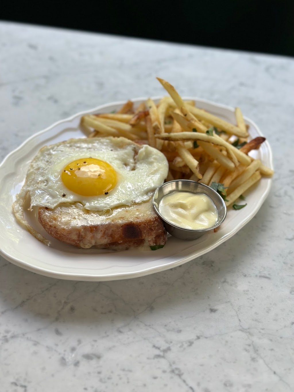 Frenchies | restaurant | 514 Cloverdale Rd Suite B2, Montgomery, AL 36106, USA | 3342397119 OR +1 334-239-7119