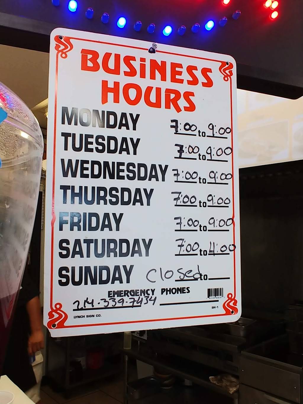 Big Boys Taqueria | restaurant | 4500 W Illinois Ave, Dallas, TX 75211, USA | 2143397434 OR +1 214-339-7434