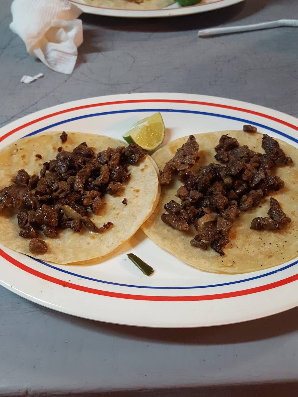 Delmitas Pollos Y Pupusas | restaurant | 9567 Airline Dr, Houston, TX 77037, USA | 2812172844 OR +1 281-217-2844