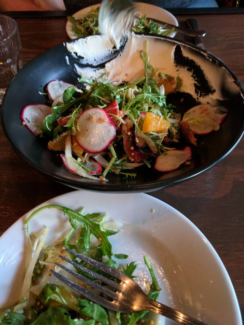 Commonwealth Restaurant | restaurant | 222 S Glenoaks Blvd, Burbank, CA 91501, USA | 8188452225 OR +1 818-845-2225