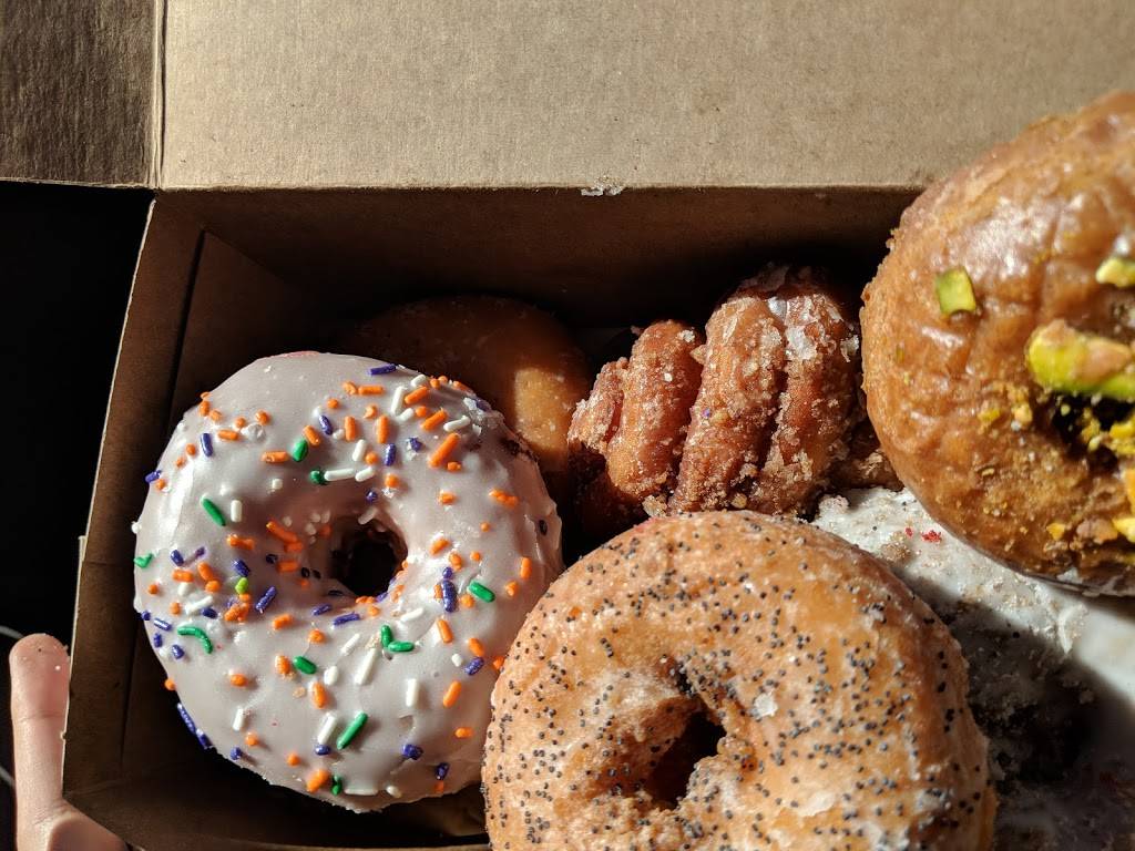 Donut Parlor | bakery | 1245 W Elliot Rd #103, Tempe, AZ 85284, USA | 4805701900 OR +1 480-570-1900