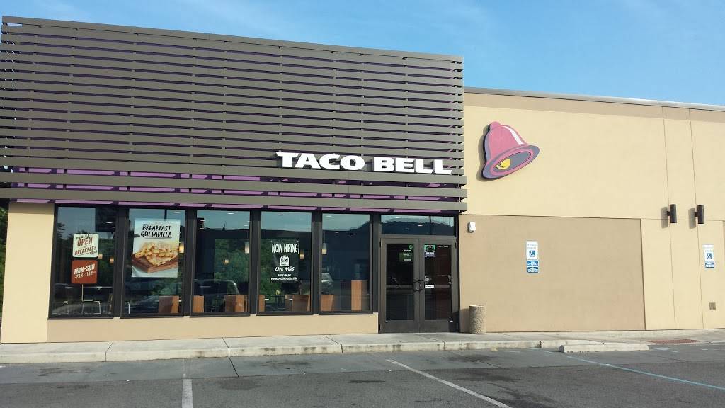 Taco Bell | meal takeaway | 68 Market Pl Dr, Rocky Mount, VA 24151, USA | 5404840266 OR +1 540-484-0266