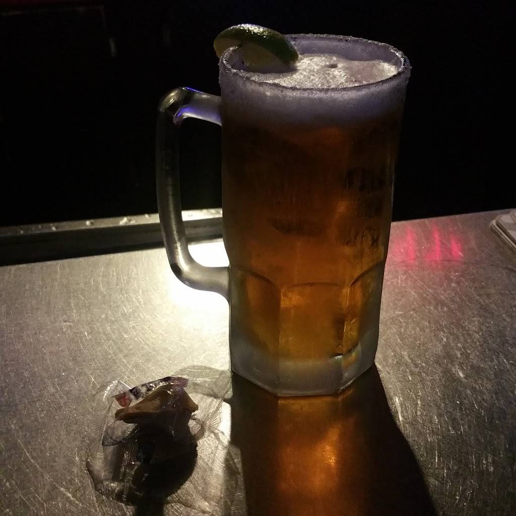 Thirsty Isle | restaurant | 4319 E Carson St, Long Beach, CA 90808, USA | 5624213571 OR +1 562-421-3571