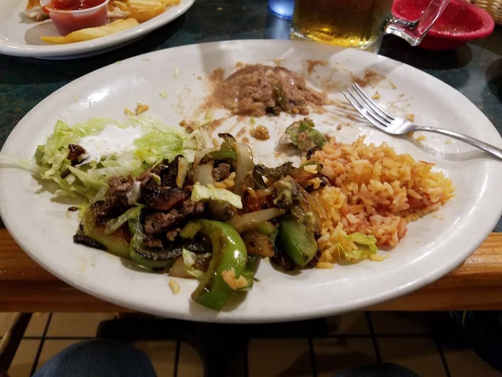 Los Magueyes Mexican Restaurant | restaurant | 1329 S Webster Ave, Green Bay, WI 54301, USA | 9204303755 OR +1 920-430-3755