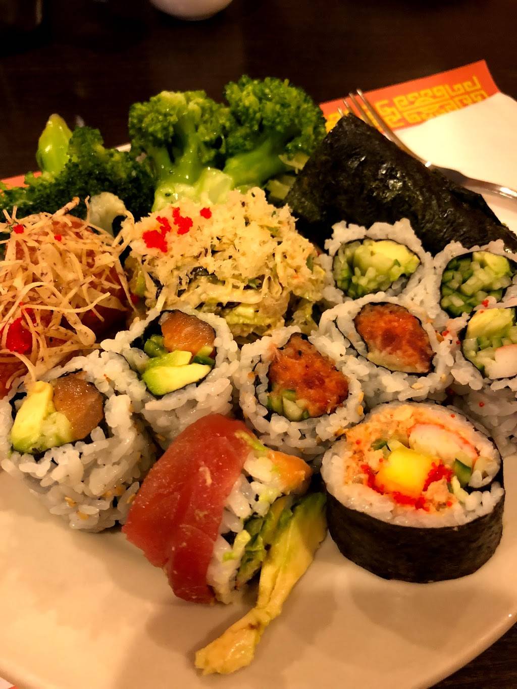 Yutaka Buffet | restaurant | 339 Squire Rd, Revere, MA 02151, USA | 7812898880 OR +1 781-289-8880
