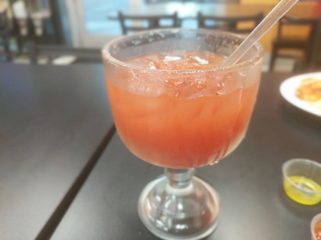 Taqueria Maguey | restaurant | 2242 W Grant Line Rd, Tracy, CA 95377, USA | 2098321059 OR +1 209-832-1059