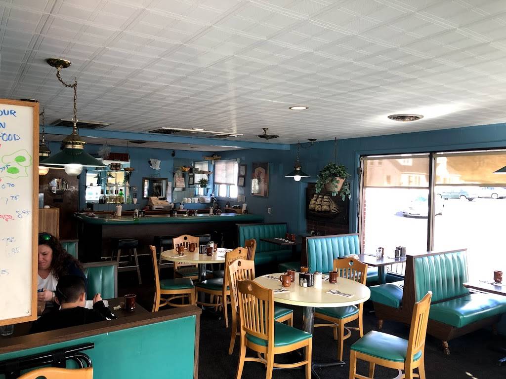 Leos Breakfast Restaurant | restaurant | 249 Main St, Buzzards Bay, MA 02532, USA | 5087597557 OR +1 508-759-7557