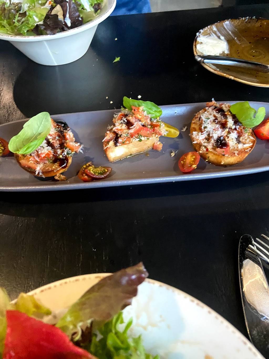 Giaola Italian Kitchen | restaurant | 2668 Gateway Rd Suite 180, Carlsbad, CA 92009, USA | 8584004555 OR +1 858-400-4555