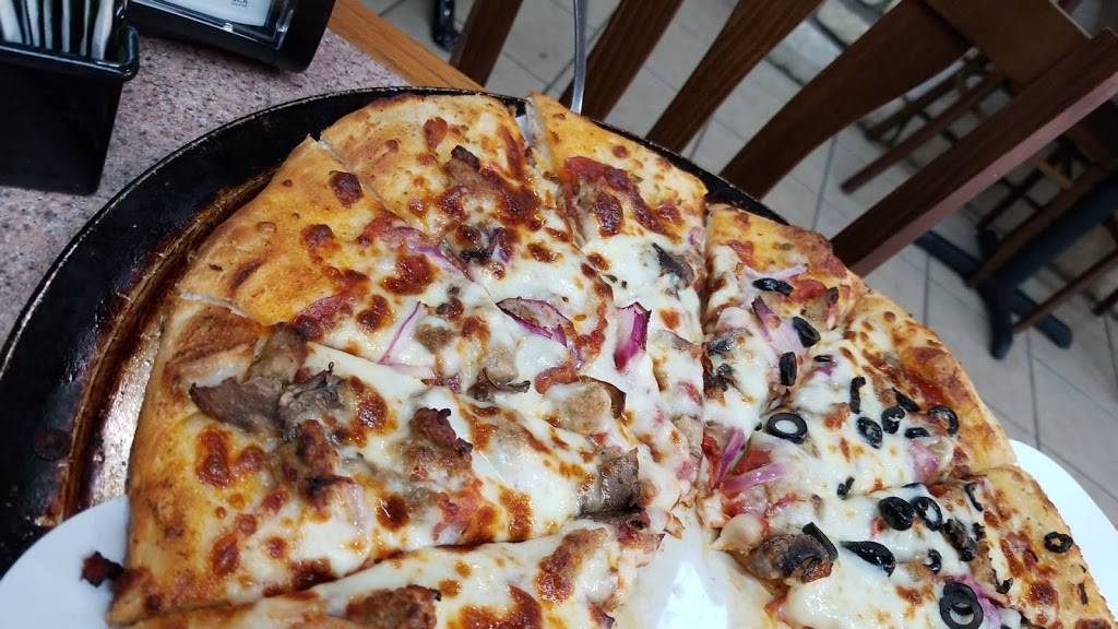 Reds Pizzeria | restaurant | 173 S Main St, Eureka Springs, AR 72632, USA | 4792447170 OR +1 479-244-7170