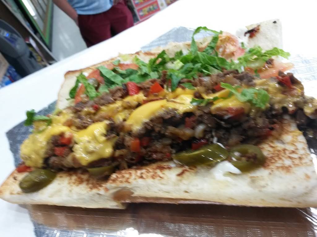 Ginos Deli @ Stop & Buy | restaurant | 13210 Huebner Rd, San Antonio, TX 78230, USA | 2107640602 OR +1 210-764-0602