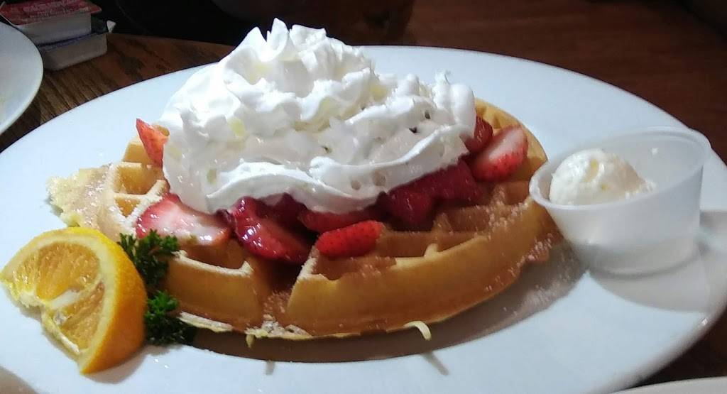 Louies Fine Foods | restaurant | 2496 W 3rd St, Santa Rosa, CA 95401, USA | 7075287911 OR +1 707-528-7911