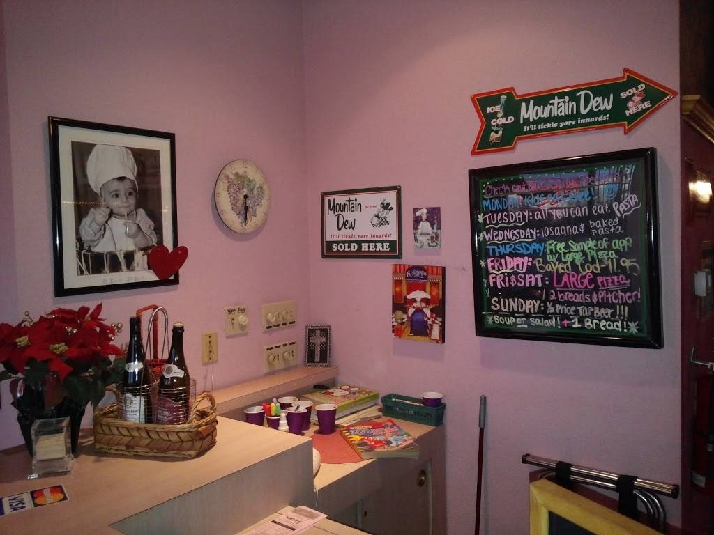 Leahs Italian Restaurant | restaurant | S63W13640 W Janesville Rd, Muskego, WI 53150, USA | 4144256161 OR +1 414-425-6161