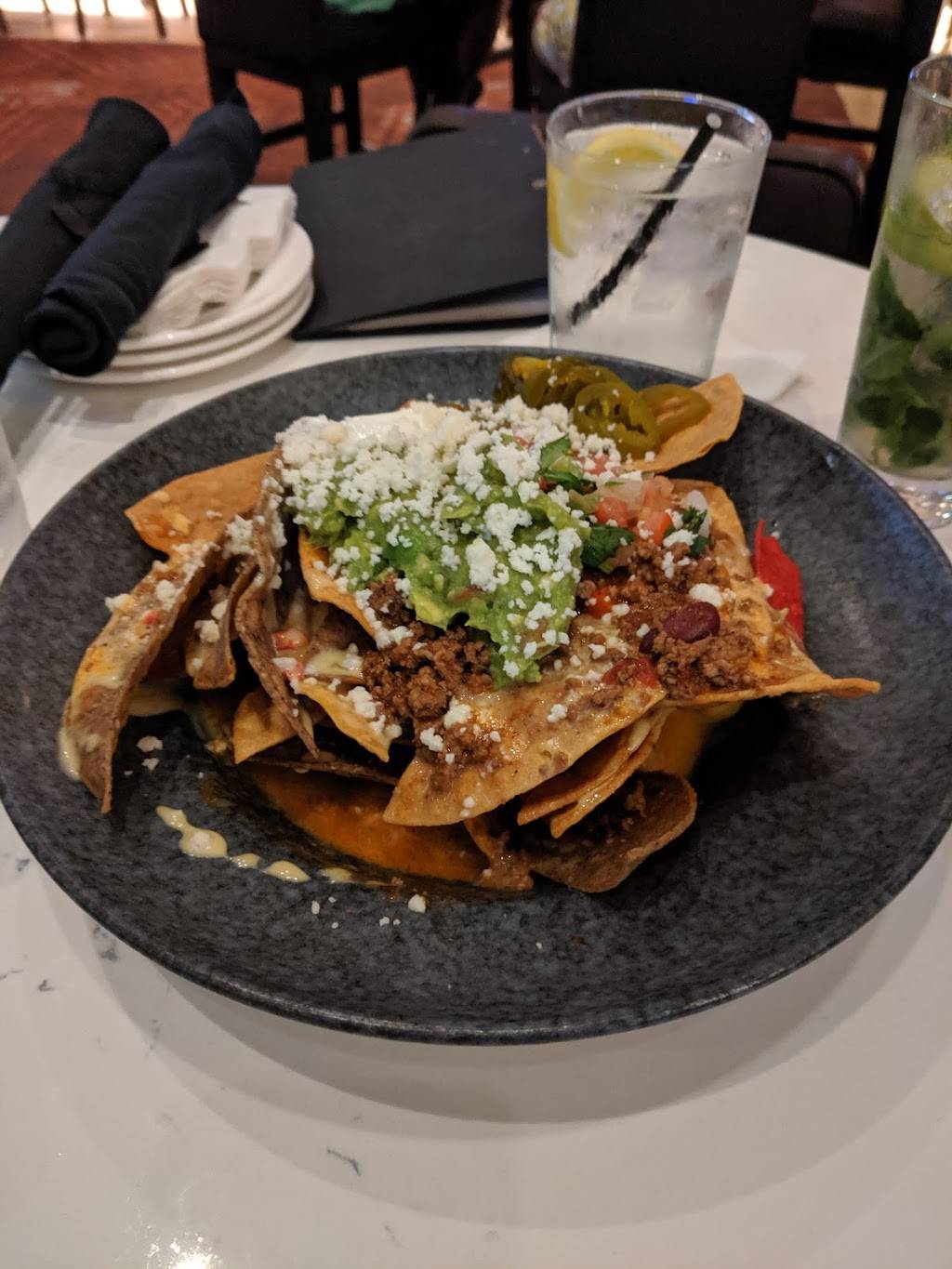 Bar Rojo | restaurant | 600 E Market St, San Antonio, TX 78205, USA | 2102241234 OR +1 210-224-1234