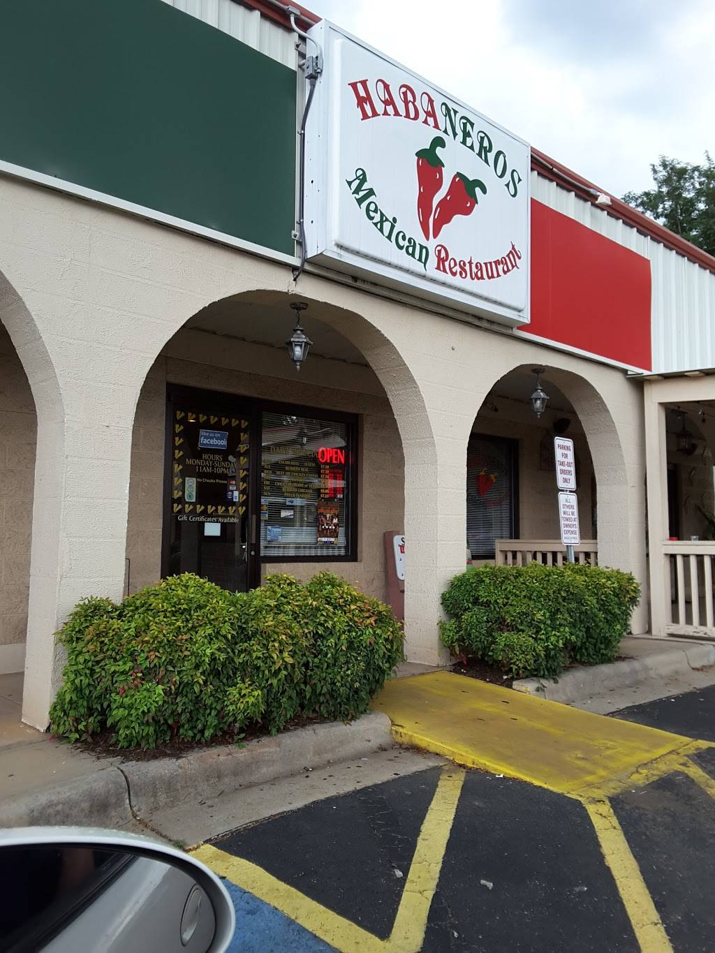 Habaneros Mexican Restaurant | restaurant | 412 W Fleming Dr, Morganton, NC 28655, USA | 8284388691 OR +1 828-438-8691