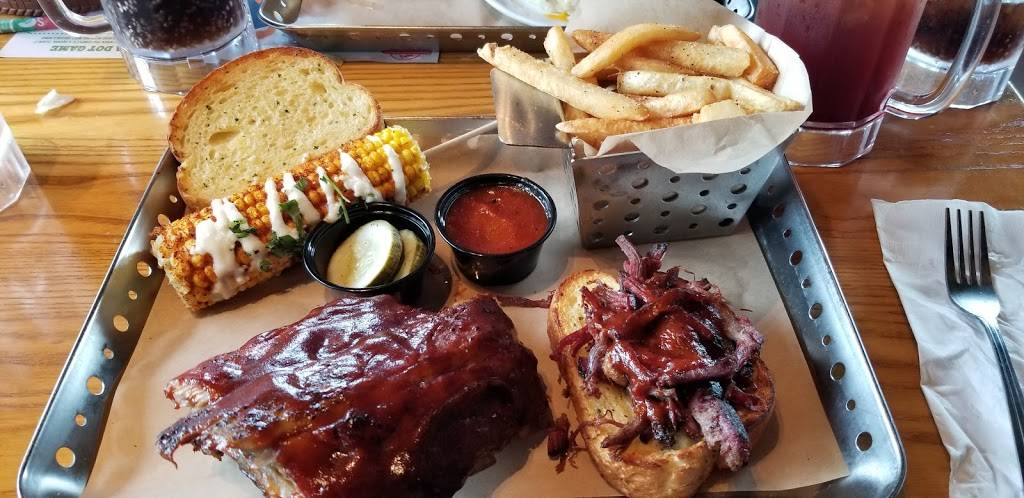 Chilis Grill & Bar | restaurant | 1536 Military Rd, Niagara Falls, NY 14304, USA | 7162977326 OR +1 716-297-7326