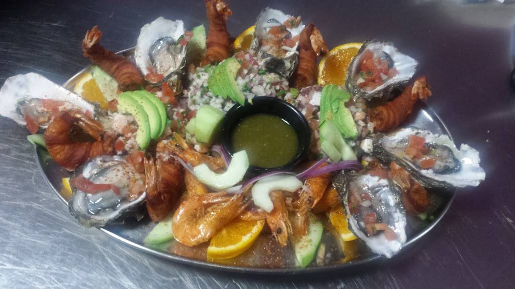 El Mundo De Mariscos | restaurant | 3110 San Luis Rey Rd, Oceanside, CA 92058, USA | 7607548922 OR +1 760-754-8922
