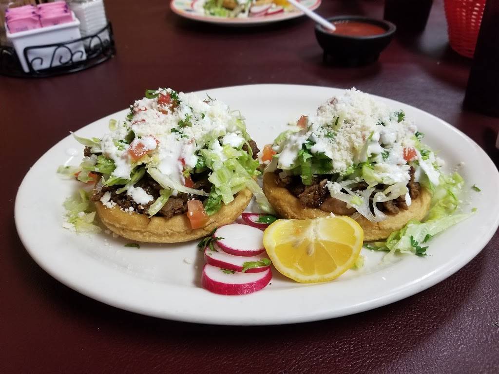 Betos Restaurant | restaurant | 13033 E Parlier Ave #103, Parlier, CA 93648, USA | 5596469801 OR +1 559-646-9801