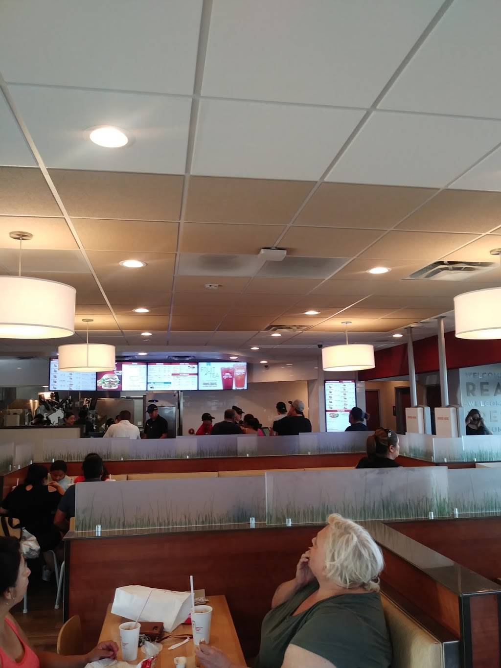 Wendys | restaurant | 8810 S, Garfield Ave, South Gate, CA 90280, USA | 5627760201 OR +1 562-776-0201