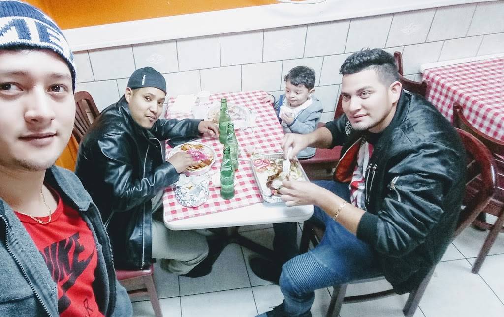 Gloria Honduras Restaurant | bakery | 219 Post Ave, Westbury, NY 11590, USA | 5163381019 OR +1 516-338-1019