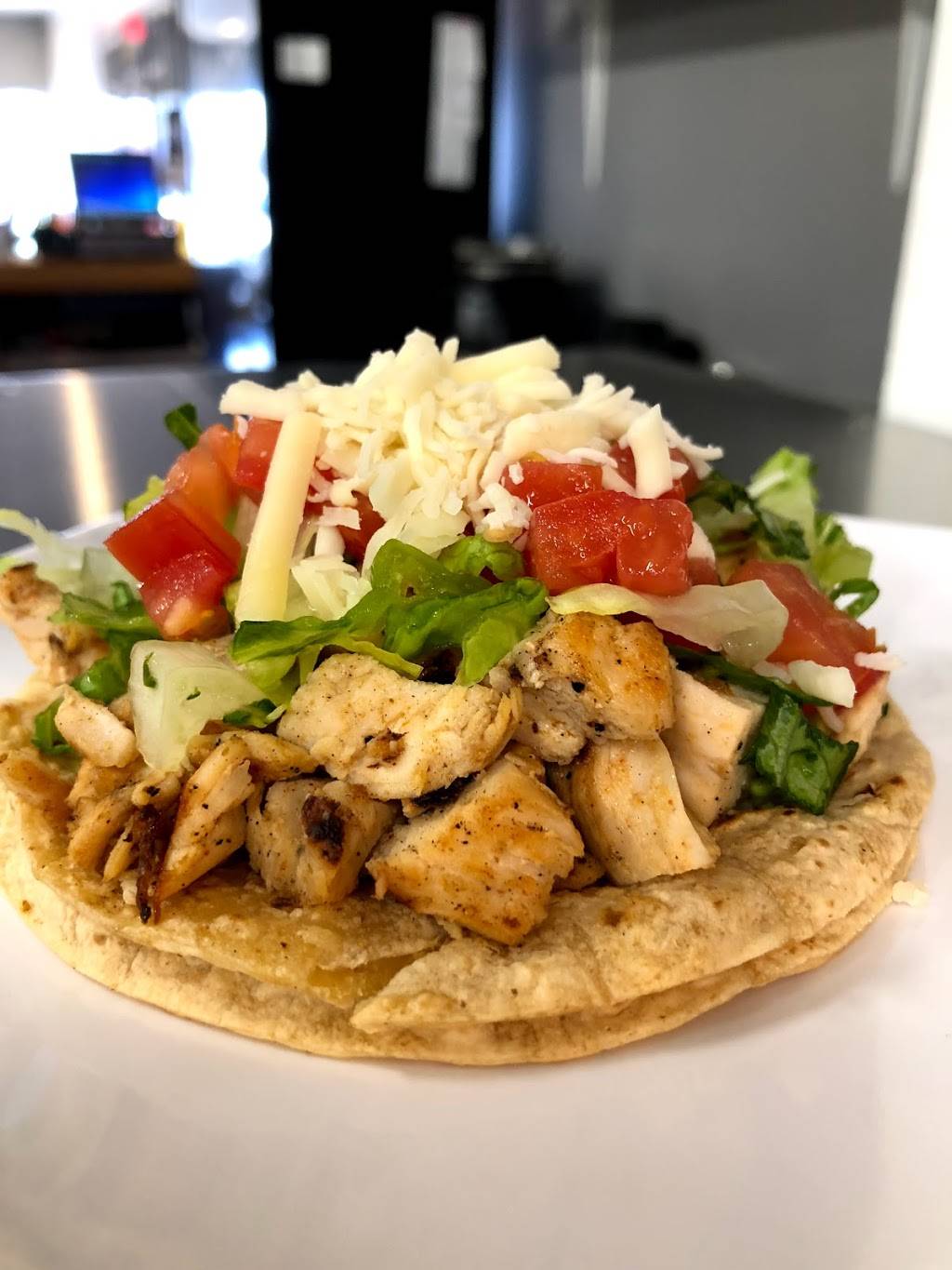 Taco Madre | restaurant | 790 Royal St George Dr #116, Naperville, IL 60563, USA | 6304458633 OR +1 630-445-8633