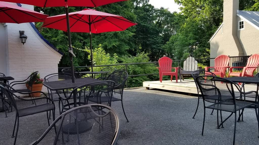 Pure Eats | restaurant | 107 N Main St, Lexington, VA 24450, USA | 5404626000 OR +1 540-462-6000