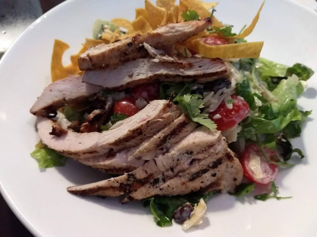 Jakes on the Water | restaurant | 5726 NY-56, Potsdam, NY 13676, USA | 3152749300 OR +1 315-274-9300