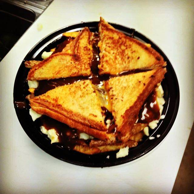 JLs Orleans | meal takeaway | 915 Watters Rd, Orléans, ON K4A 3K5, Canada | 6134248383 OR +1 613-424-8383