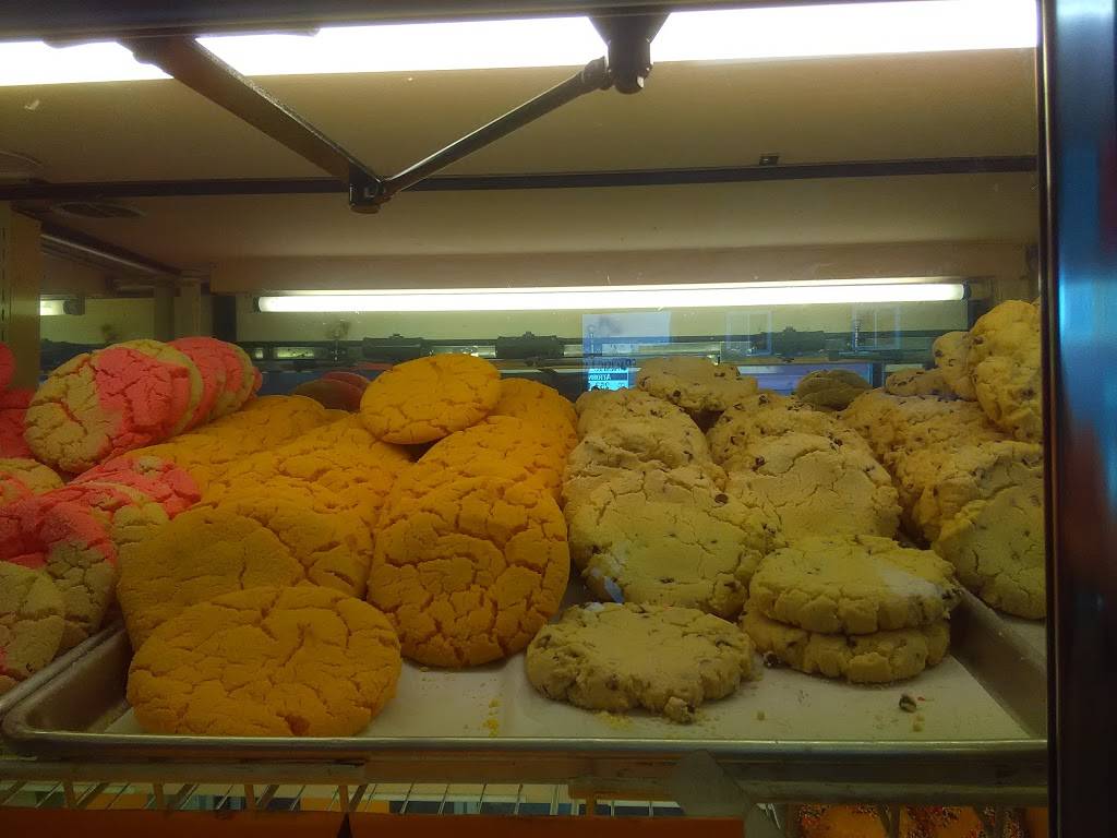 El Zocalo Tortas Y Bakery | bakery | 701 S 38th St, Tacoma, WA 98418, USA | 2534749000 OR +1 253-474-9000