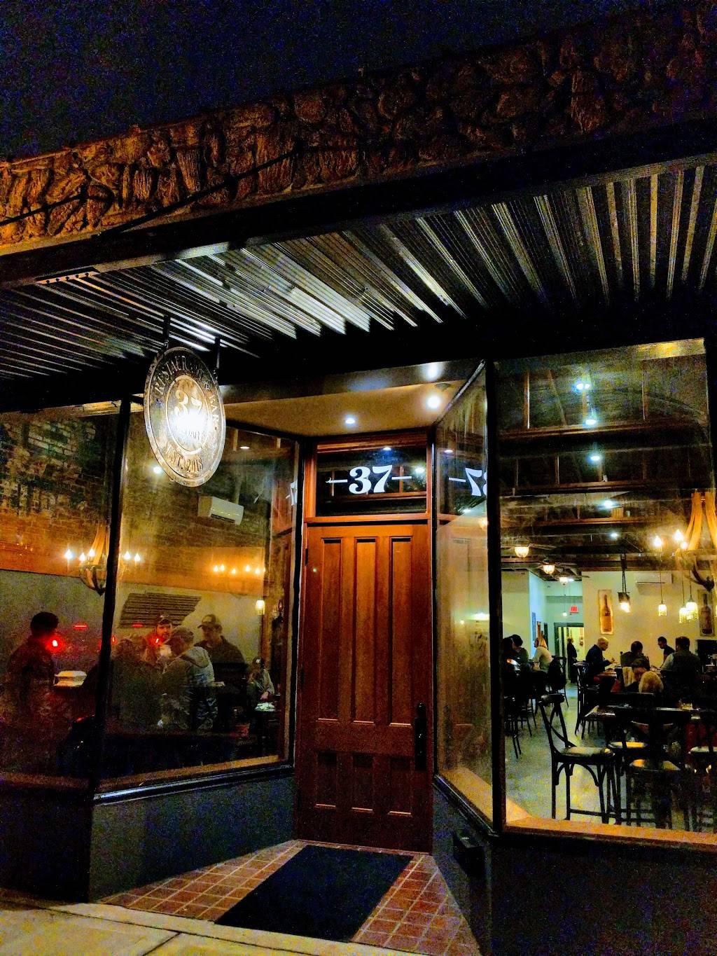 37 Cedar Restaurant and Bar | restaurant | 37 N Cedar Ave, Cookeville, TN 38501, USA | 9314000137 OR +1 931-400-0137