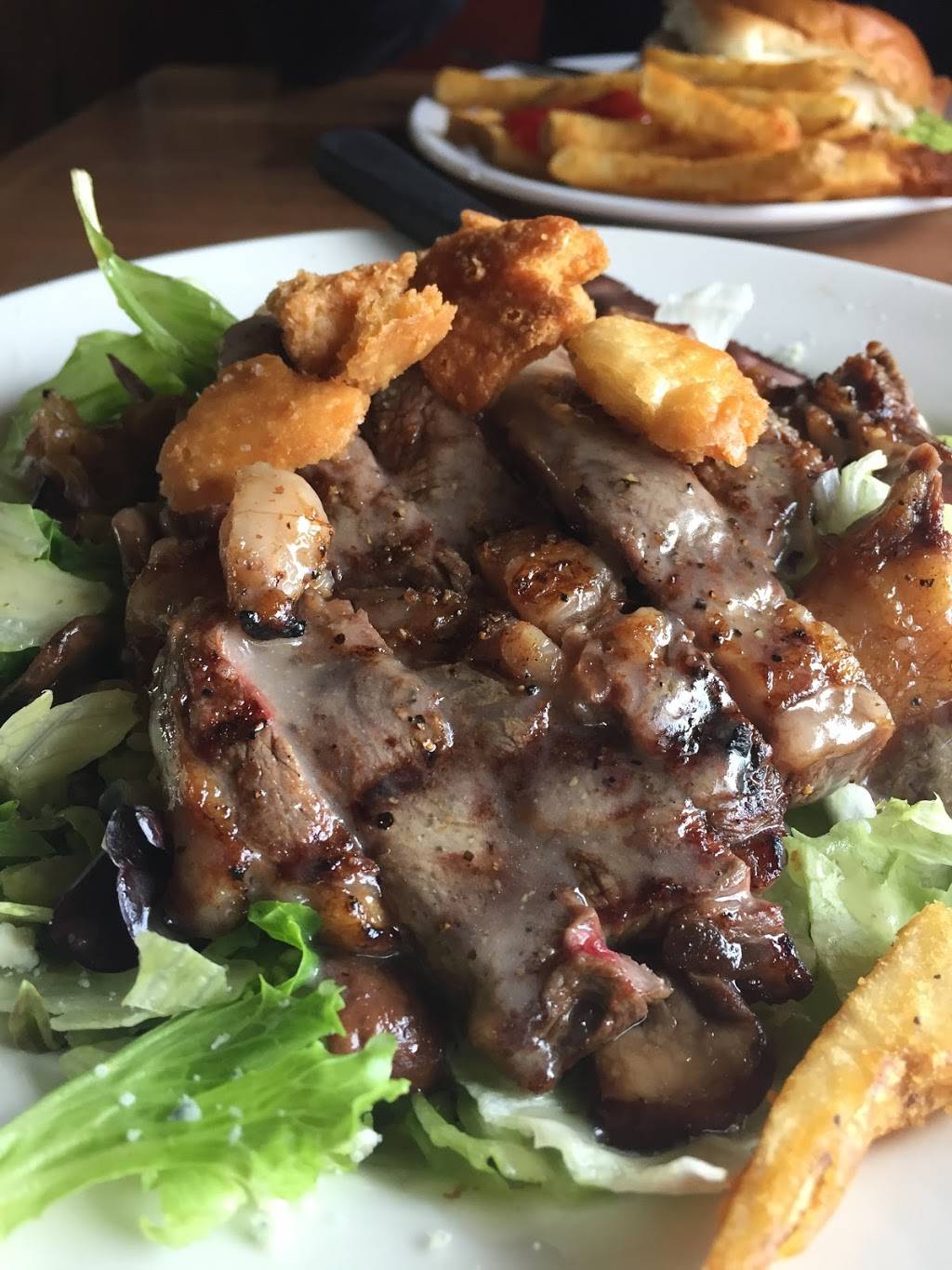 The Pour House Pub and Grill | restaurant | 4402 Watson Blvd, Johnson City, NY 13790, USA | 6072031031 OR +1 607-203-1031