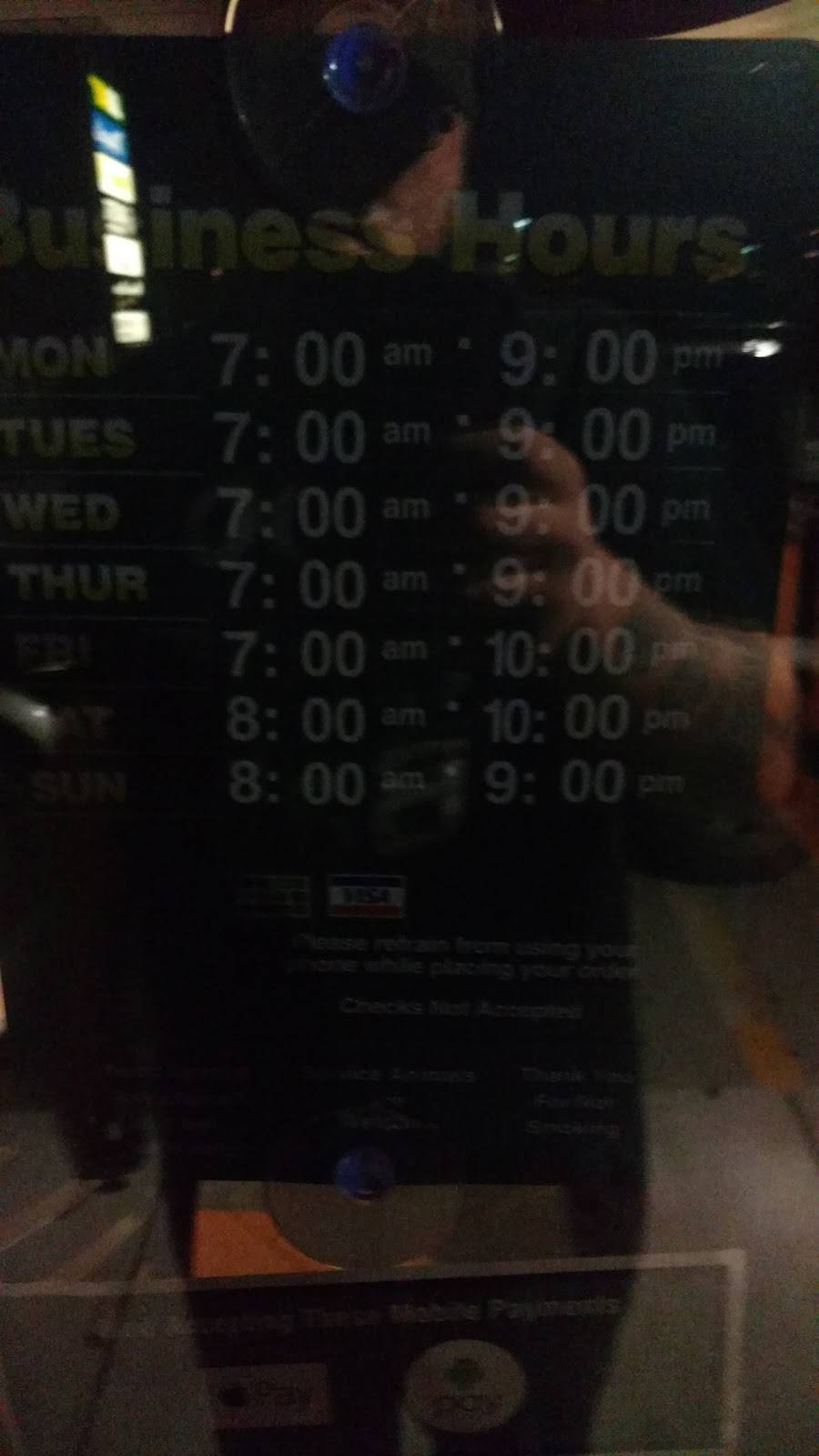 Subway | meal takeaway | 1633 Monks Ave Suite 110, Mankato, MN 56001, USA | 5073857821 OR +1 507-385-7821