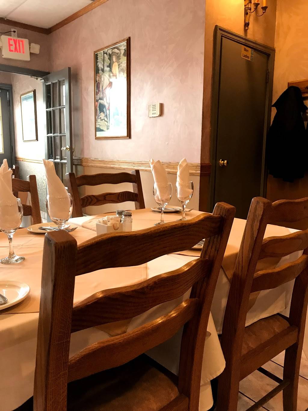 Ottimo Ristorante & Pizzeria | restaurant | 3075 Bloor St W, Etobicoke, ON M8X 1C7, Canada | 4162368291 OR +1 416-236-8291