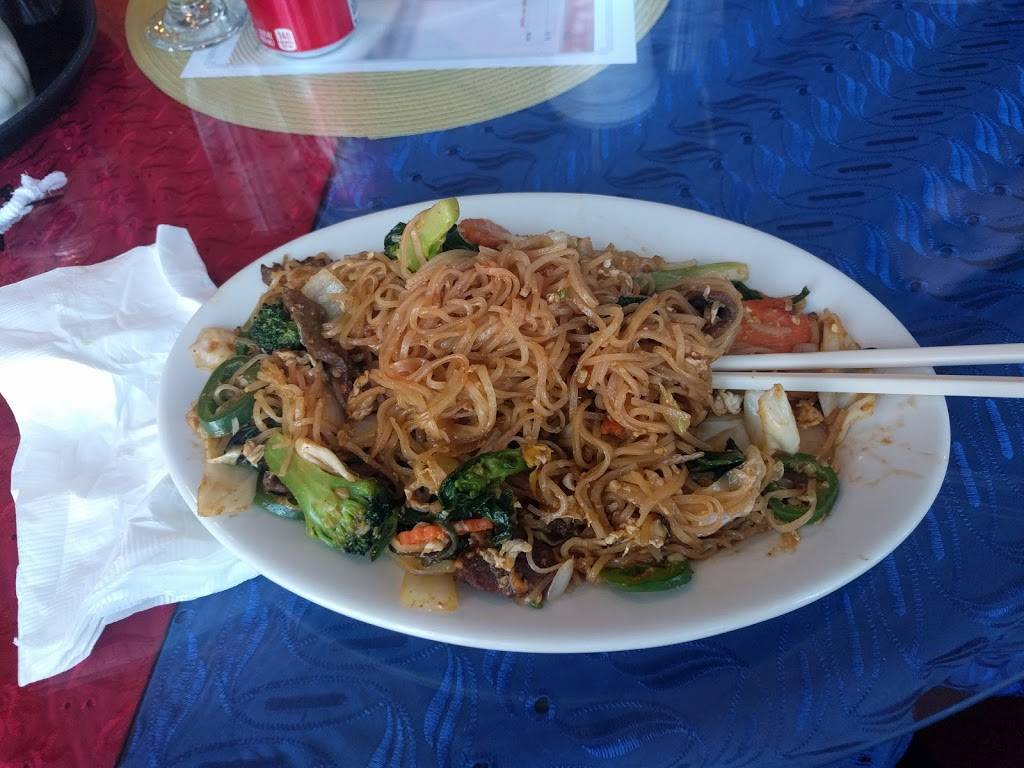 Vohns Restaurant | restaurant | 633 Pulaski Blvd, Bellingham, MA 02019, USA | 5088834934 OR +1 508-883-4934