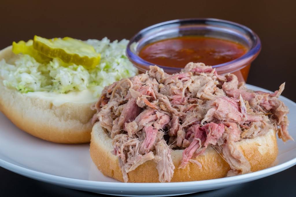 LawLers Barbecue | restaurant | 725 Beltline Rd SW, Decatur, AL 35601, USA | 2568221006 OR +1 256-822-1006