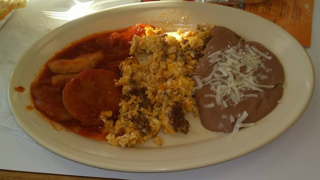 La Nueva Puntada #8 | restaurant | 2445 S Buckner Blvd, Dallas, TX 75227, USA | 2143818388 OR +1 214-381-8388