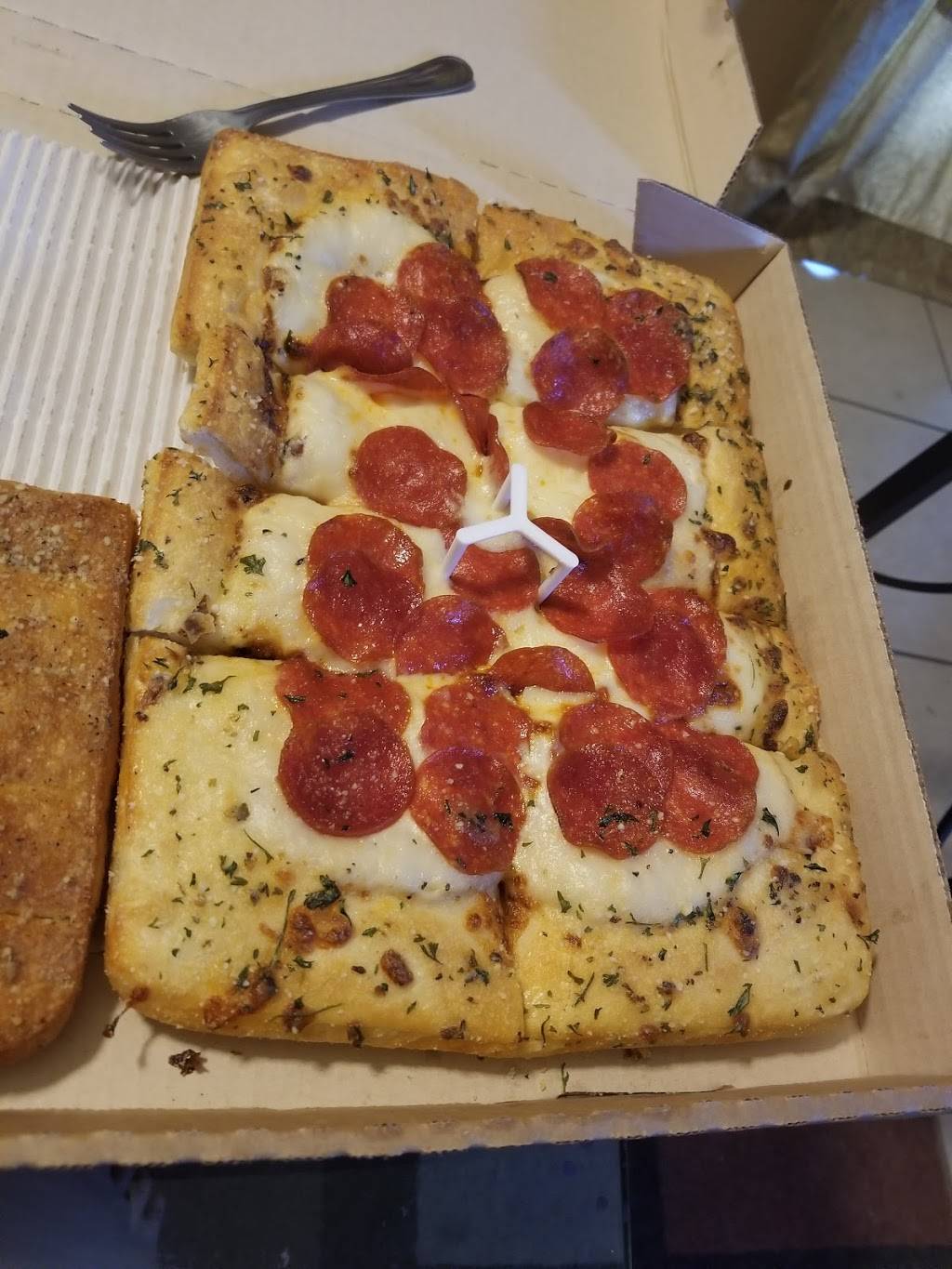 Pizza Hut | restaurant | 2436 E Bell Rd, Phoenix, AZ 85032, USA | 6029712060 OR +1 602-971-2060