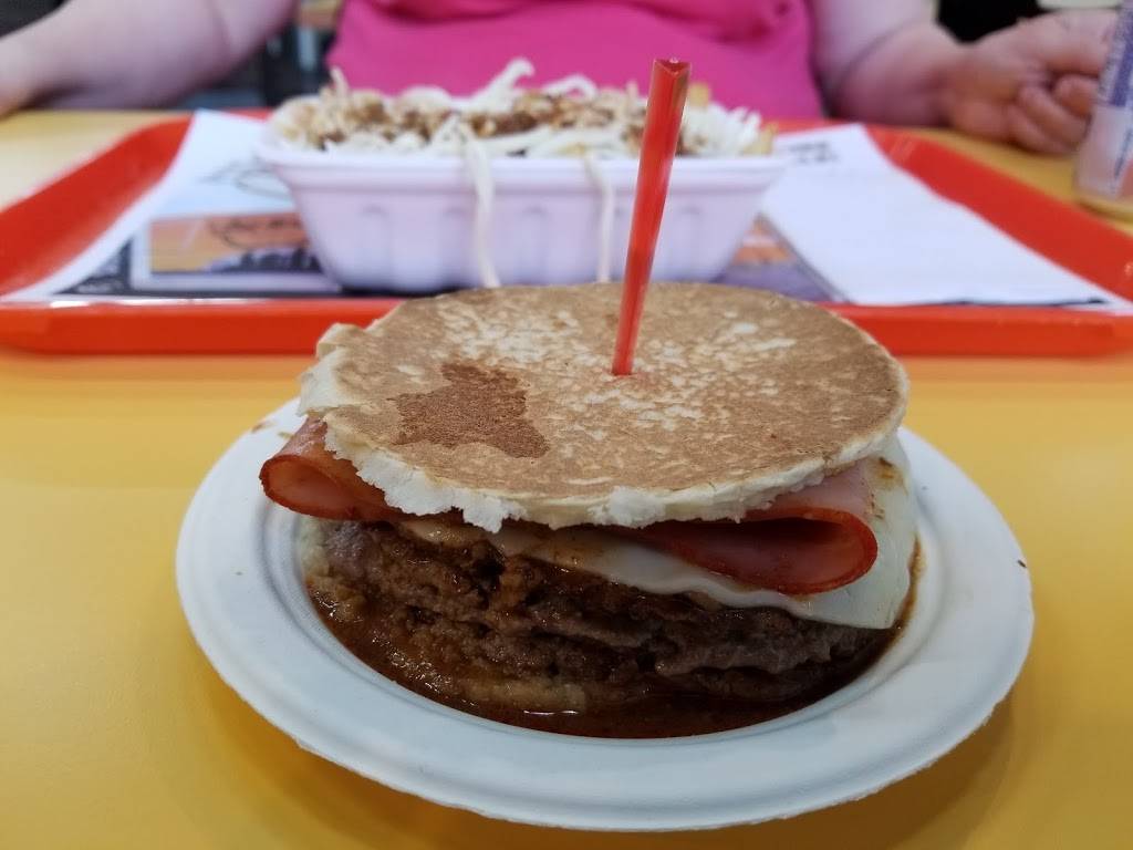 Dic Anns | restaurant | 1300-1400 Boulevard Saint-Jean-Baptiste, Pointe-aux-Trembles, QC H1B 4A4, Canada | 5146452145 OR +1 514-645-2145