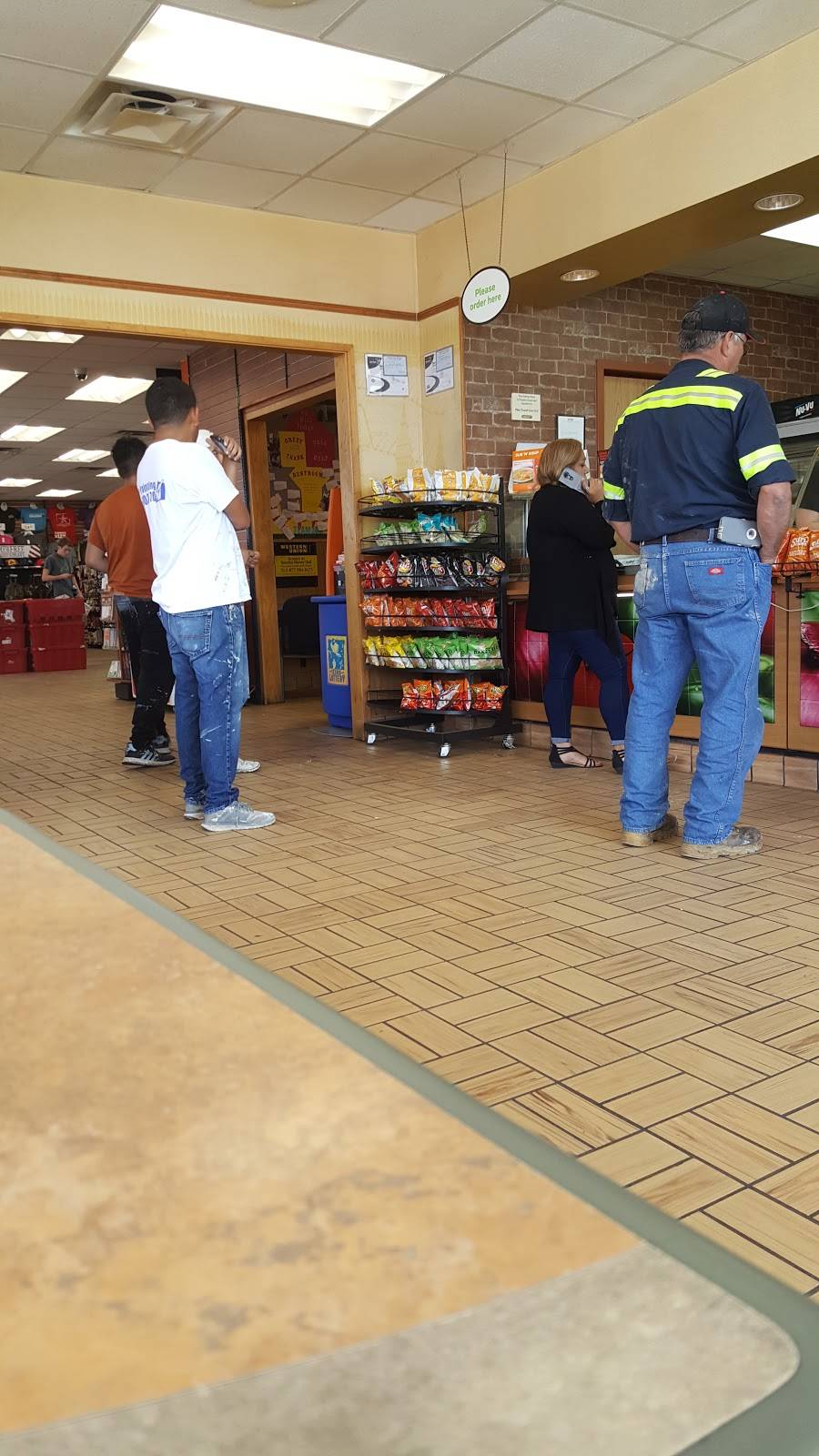 Subway Restaurants | restaurant | 5619 I-10, San Antonio, TX 78219, USA | 2106615500 OR +1 210-661-5500